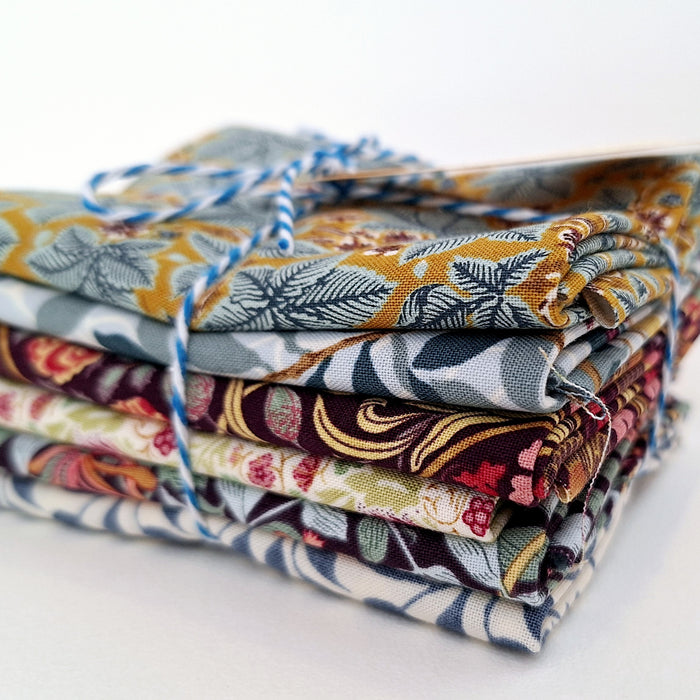 Designer Bundle - Red House by The Original Morris & Co 6 x FQ