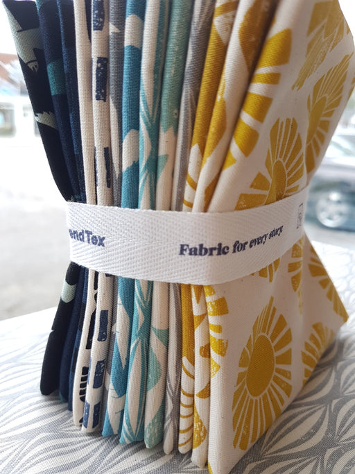 Designer Bundle - By the Seaside by Loes Van Ooosten x 13 Fat Quarters (Canadian)