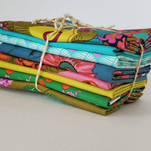 Staff Picks Bundle - 8 Fat Quarters - Vivid