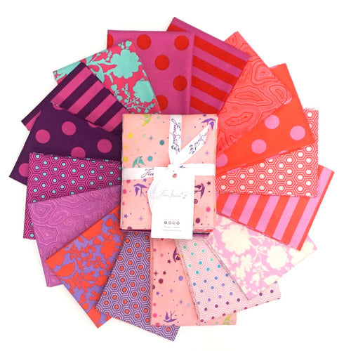 Designer Bundle Tula Pink True Colors - 16 x Fat Quarter bundle in Flamingo