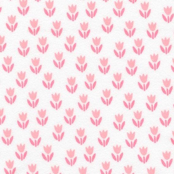 Robert Kaufman Cozy Cotton Flannel - Pink Tulip on White